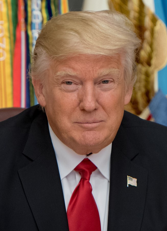 654px-Donald_Trump_Pentagon_2017