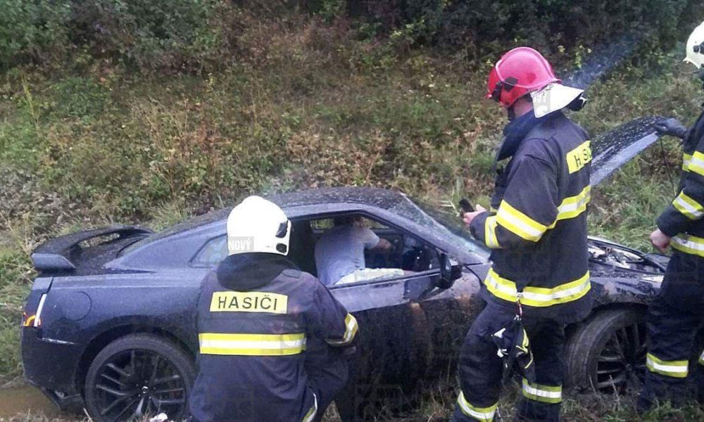 FOTO: Rytmus nabúral požičaný Nissan GT-R Black Edition!