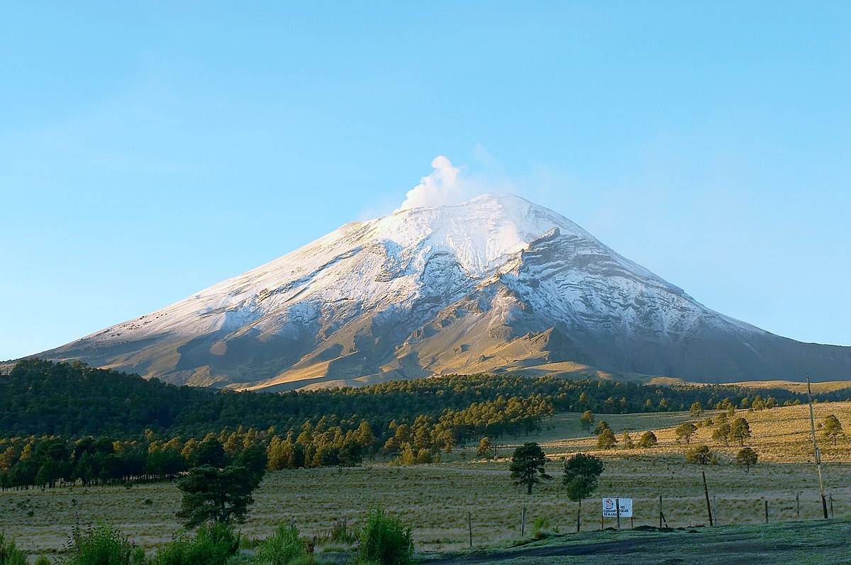 Popocatepetl: Jedna z najnebezpečnejších sopiek na svete sa prebudila po tisícke rokov