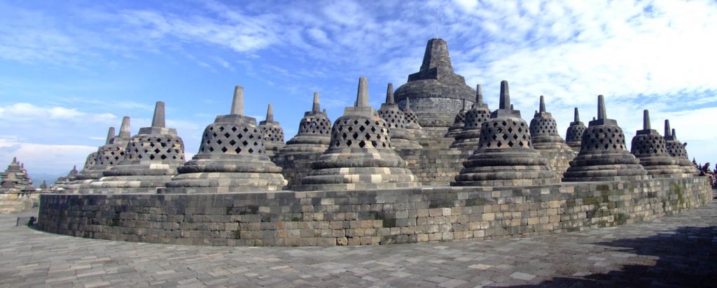 Készítette: Pandu Adnyana - Flickr: Borobudur temple panorama, CC BY 2.0, Hivatkozás