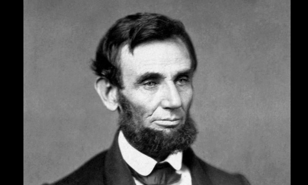 Unikol Abraham Lincoln pred vlastnou manželkou do funkcie prezidenta USA?