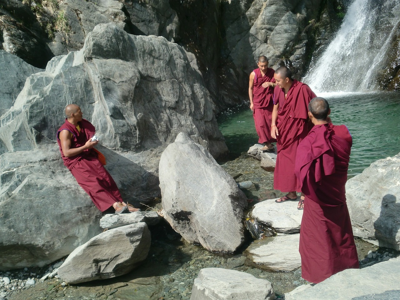 Tibetskí mnísi a indickí jogíni a ich nadľudské schopnosti