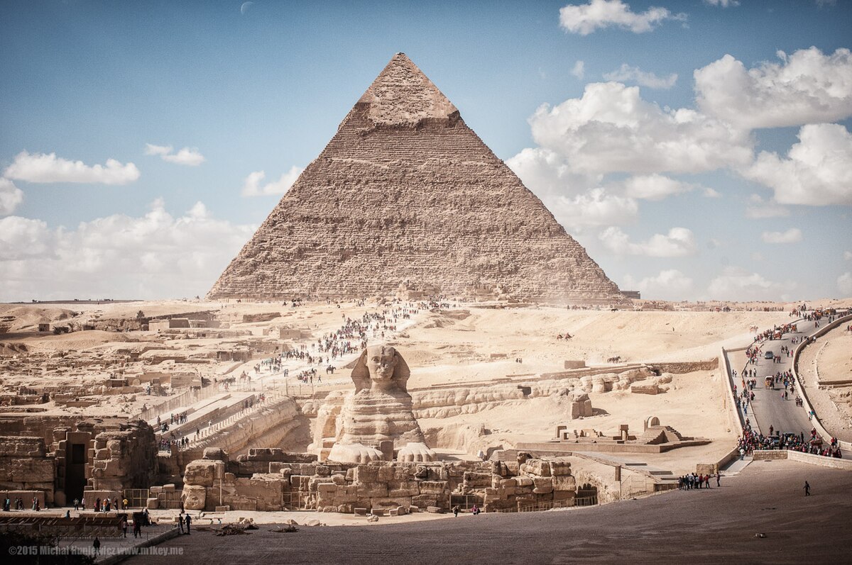 pyramída