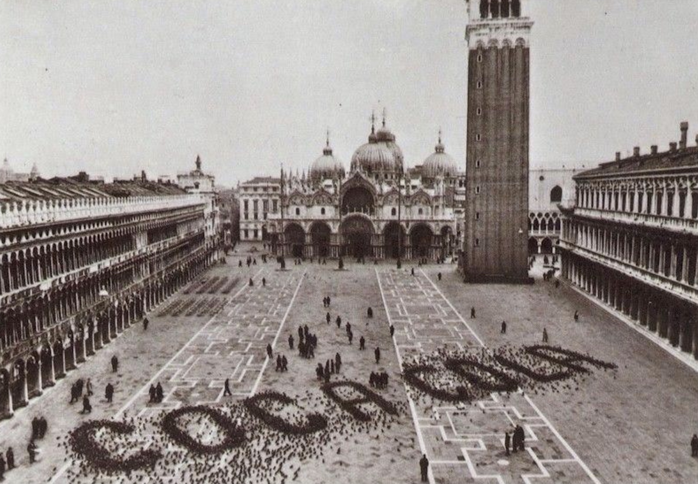Bizarné historické fotografie