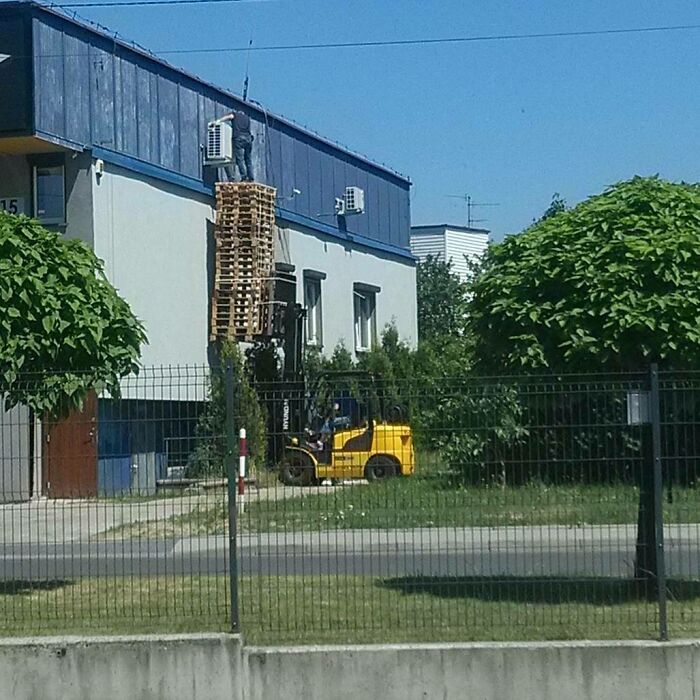 práca